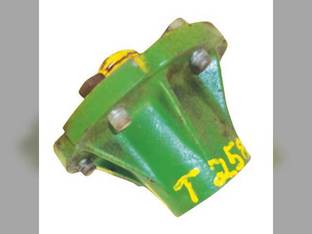 Used Wheel Hub John Deere 2440 920 401 2020 1520 1120 2030 830 2630 2120 300 1530 1020 400 302 2040 2010 1010 820 301 2640 T25809