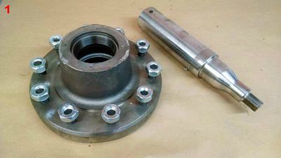 Hubs & Spindles :: Kuhn Knight • RotoMix • Farm Aid • Schuler • Turbo Max