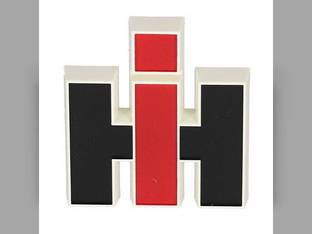 Grille Emblem International 706 544 4366 4166 4100 4186 4386 4156 656 2751848R1