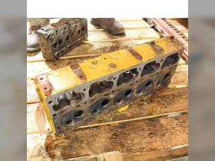 Used Cylinder Head John Deere 328 5325 325 332 RE507193