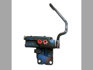 Used Single Spool Hydraulic Valve fits Ford 2000 2110 2120 2310 2600 2810 2910 3000 3400 3600 3610 3910 4000 4100 4110 4130 4600 4610 4630 5000 5100 5600 5700 5900 6600 6700 7000 7600 7700 83944760