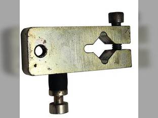 Used Pintle Arm fits Bobcat S130 S150 S160 S175 S185 S205 S220 S250 S300 S510 S530 S550 S570 S590 S630 S650 S750 S770 T140 T180 T190 T250 T300 T550 T590 T630 T650 T750 T770 7103708