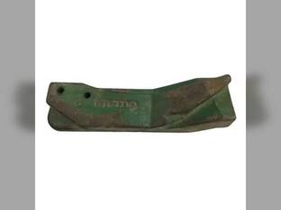 Used Sway Block - Left Hand fits White 2-78 4-78 2-62 2-78 4-78 157704A fits Oliver 1550 1555 1650 1655 157704A fits Minneapolis Moline G750 157704A