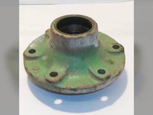 Used Wheel Hub John Deere 4200 4240 BFT 4230 F135 4640 2350 4600 1630 2450 BF 7100 1450 8450 4250 71 4650 950 70 BWF 4260 F145 2500 8350 4680 BFA 1640 55 4620 1350 AA22086
