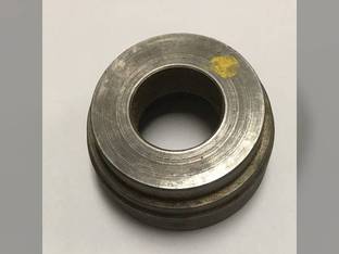 Used Bearing Housing w/o Bearings fits John Deere 2510 2520 3020 4020 4320 3010 4000 500C 500A 500C 500A R53585