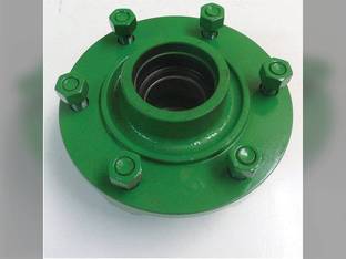 Used Wheel Hub John Deere 1525 945 1219 1380 3950 946 3800 3975 1600 1209 956 1217 1424 1214 3970 3955 3960 955 3940 AE54615