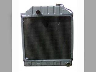 Radiator fits Ford 2000 2100 2300 2600 3000 3100 3300 3400 3500 3600 4000 4100 4200 4400 4500 4600 4600SU 5000 5100 5200 5600 5700 6600 231 233 333 335 340 420 445 515 531 532 535 540 545 D8NN8005PA