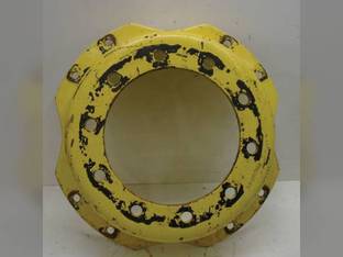 Used MFWD Wheel Center 10 Bolts John Deere 7810 7600 7200 7420 7410 7320 7230 7700 7430 Premium 7520 7210 7610 7330 Premium 7510 7710 7800 7130 7400 7330 7220 R112387