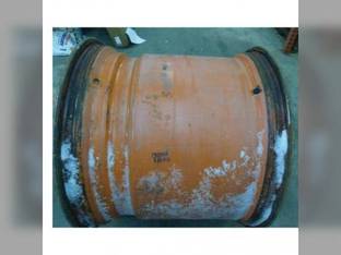 Used 27"x 32" 7 5/8" & 20 1/8" Offset 10 Bolt Rim Gleaner 71338315