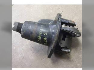 Used Front Axle Differential and Carrier Assembly fits New Holland T8010 T8020 T8030 T8040 T8050 TG210 TG215 TG230 TG245 TG255 TG275 TG285 TG305 87324564 fits Case IH MX210 MX230 MX255 MX285 87324564