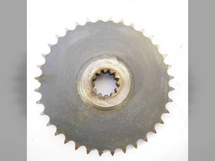 Used Axle Drive Sprocket Rear Case 1825 1825B 1818 D135527