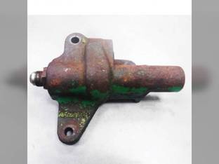 Used Hydraulic Control valve John Deere 1630 302 401B 2040 3130 2840 301A 1830 3120 2240 2020 1520 1120 2030 1030 2130 2630 1130 1530 3030 1020 R39273