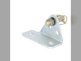 Stabilizer Bracket - Left Ford 3910 2120 2110 6700 4000 2100 335 3100 3000 5600 4610 5700 2000 3600 7700 3610 2610 6600 2310 3500 3500 7600 4600 2600 4100 Massey Ferguson 35 50 20 TO35 30 TO30 235