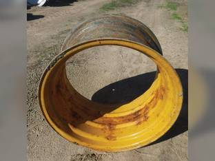 Used 15"x 24" Double Bevel Rim John Deere 480 1020 2020 2030 T22831