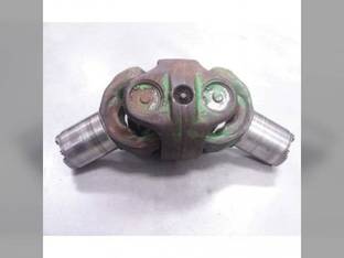 Used MFWD Universal Joint Compatible with John Deere 2950 3040 2750 2140 2941 3140 2541 3351 3150 2955 3651 2141 3141 3641 AL64120
