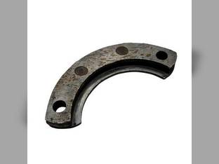 Used Main Shaft Bearing Retainer fits International 1066 1206 1256 1466 1468 1566 1568 21206 21256 396322R1