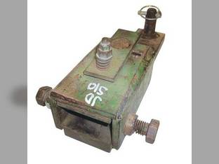 Used Equal Angle Hitch Assembly John Deere 1207 466 16A 15A 468 710 1525 1217 1424 350 410 930 920 328 1219 925 915 910 936 348 1380 935 327 510 916 1600 926 338 1209 500 337 820 720 530 AE43173