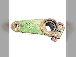 Used Steering Arm RH Compatible with John Deere 920 401 2020 1520 1120 2030 2255 2355 840 2440 301 2240 2640 1140 1641 2155 820 830 2630 2120 300 1530 930 1020 2150 400 1630 2040 T21517