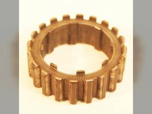 Used Shift Collar - Pinion Shaft John Deere 2255 2130 2755 7500 2355 2750 2550 2140 1130 7200 930 1020 2150 2040S 2555 1830 2155 820 920 6810 1120 940 2030 1030 2350 7400 1630 2040 7300 6610 1640