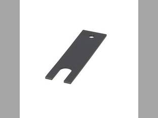 Lower Latch Spring International 1586 1566 1086 3588 786 756 1468 3688 1206 986 3288 806 1568 3088 1486 5088 3388 1256 1466 886 766 1066 1456 826 706 966 3788 856 Case IH 7240 7140 7230 7120 7130