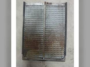 Used Top Chaffer Sieve - fits John Deere CTS CTSII 9400 9410 9450 9500 9500 SH 9501 9510 9510 SH 9550 9550 SH 9560 9560 SH 9650 CTS 9660 CTS AH132785 AH149551 AH172949