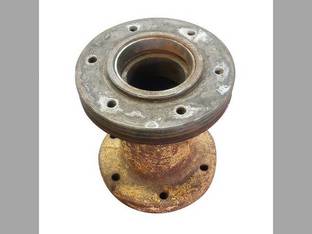 Used Hub fits New Holland L35 L775 L778 L779 196925