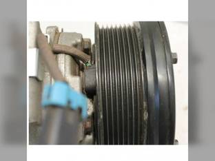 Used Air Conditioning Compressor with Pulley John Deere S680 W540 8200 T550 7480 W650 8100 7580 W660 8400 S660 8600 W550 S650 S685 8500 7780 T560 T670 8300 S670 7380 7280 S690 T660 AH236432