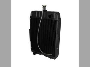 Radiator fits International 806 826 856 1026 1206 1256 1456 2806 2826 2856 21206 21256 383950R91 391931R91 530281R1 386860R91 HH386860