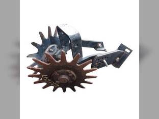 Used Yetter Row Cleaner Assembly fits John Deere 1710 1715 1720 1725 1730 1735 1750 1755 1760 1760NT 1765 1765NT 1770 1770NT 1775 1775NT 1780 1785 1790 1795 7000 7100 7200 7300  2967-272 2967-221