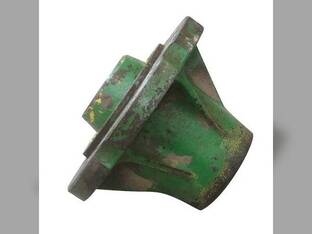 Used Wheel Hub fits John Deere 820 830 840 920 930 940 1020 1030 1040 1120 1130 1140 1350 1550 1630 1640 1750 1850 1950 2020 2040 2120 2150 2155 2240 2250 2255 2355N 2550 2350 2355 2555 2755 R47076