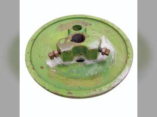 Used Outer Fan Shaft Sheave fits John Deere 6600 6601 6602 6620 6622 7700 7701 7720 7721 8820 H97600