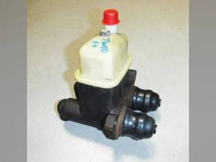 Used Dual Brake Master Cylinder fits Ford TW5 TW25 TW15 8000 8200 8400 8600 9000 9200 9600 TW10 TW20 TW30 8700 9700 D3NN2140A