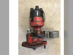 Used Distributor with base and tach drive International 100 A A Super H Super H 340 340 450 450 Cub Cub C C 350 350 H H B B 140 140 300 300 504 504 Super M Super M M M Super A Super A 230 230 400 400