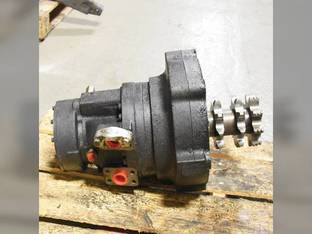 Used Hydraulic Drive Motor Compatible with Bobcat S630 A770 S650 S750 S850 S740 S770 7253515