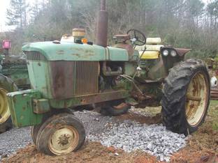 John Deere 3010