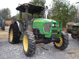 John Deere 5525