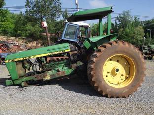 John Deere 2940