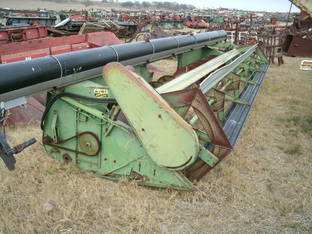 John Deere 220