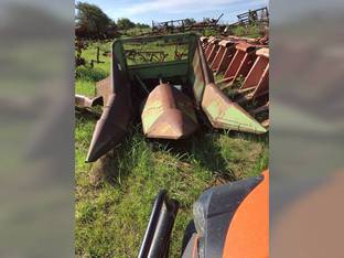 John Deere 210