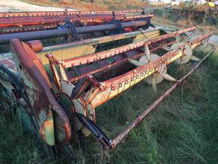John Deere 220