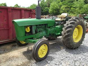 John Deere 1530