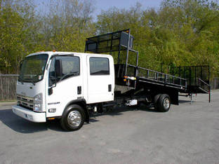 2023 Isuzu NPR HD (4) Door
