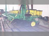 1993 John Deere 7200
