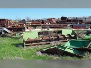 John Deere 643