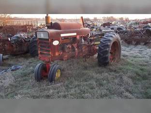 Farmall 560