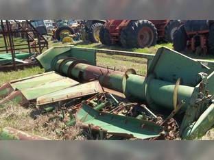 John Deere 220