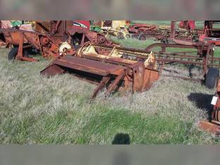 New Holland 467