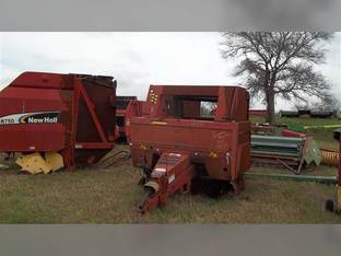 New Holland 640