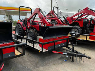 2024 Mahindra 2538 HST