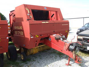 New Holland 678